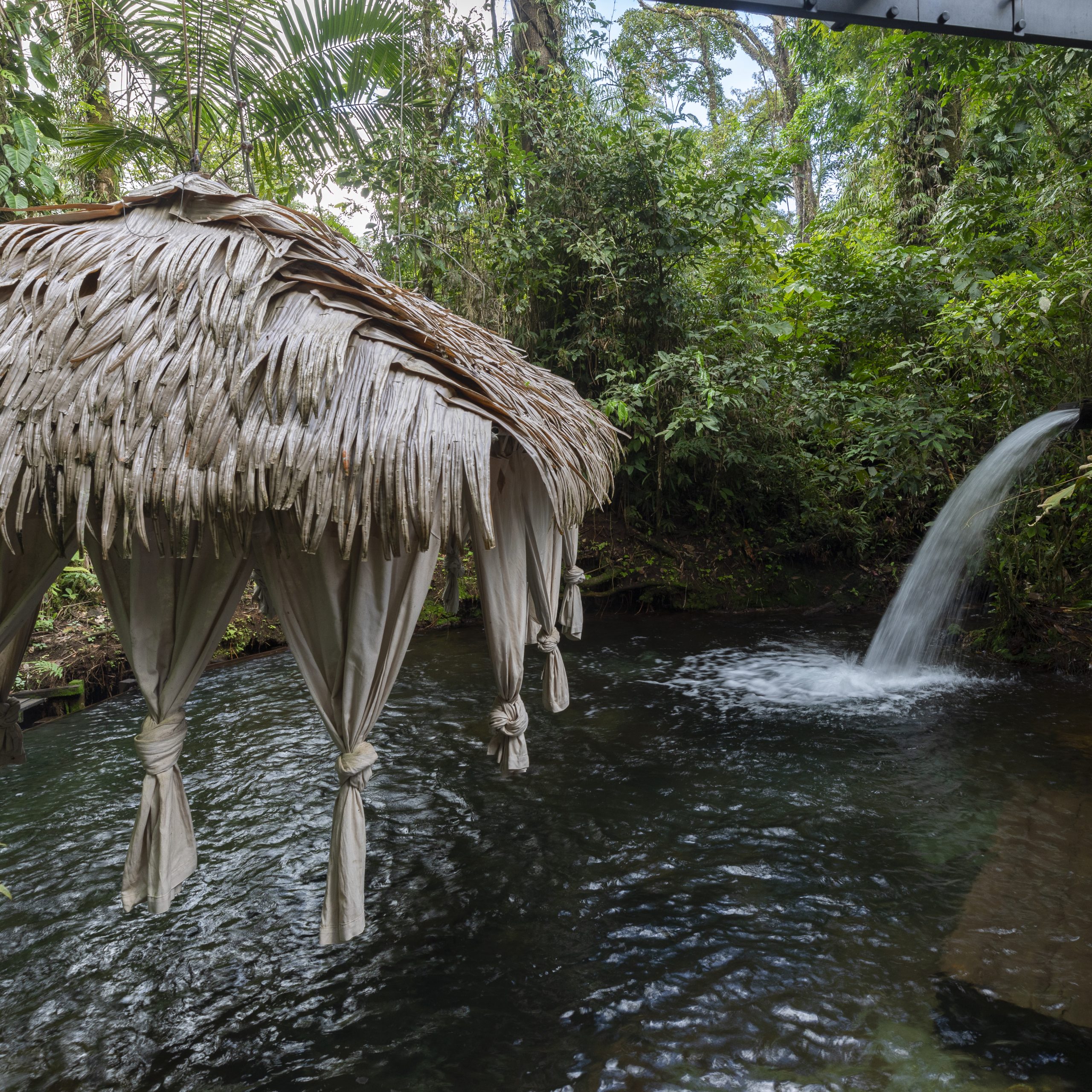 costarica-swisstravel-stcostarica-guancaste-spring